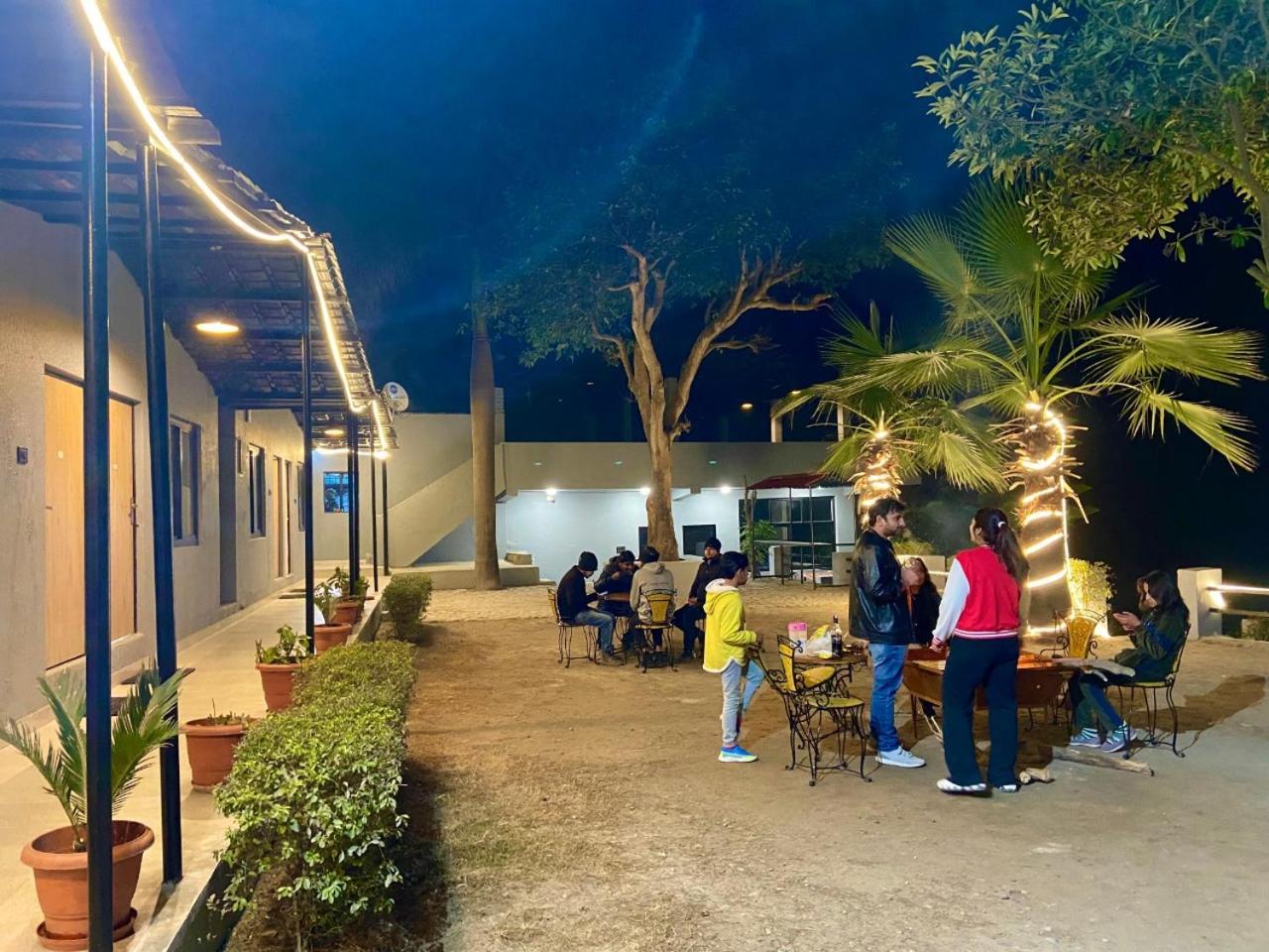 רישיקש Euphoric River Resort מראה חיצוני תמונה