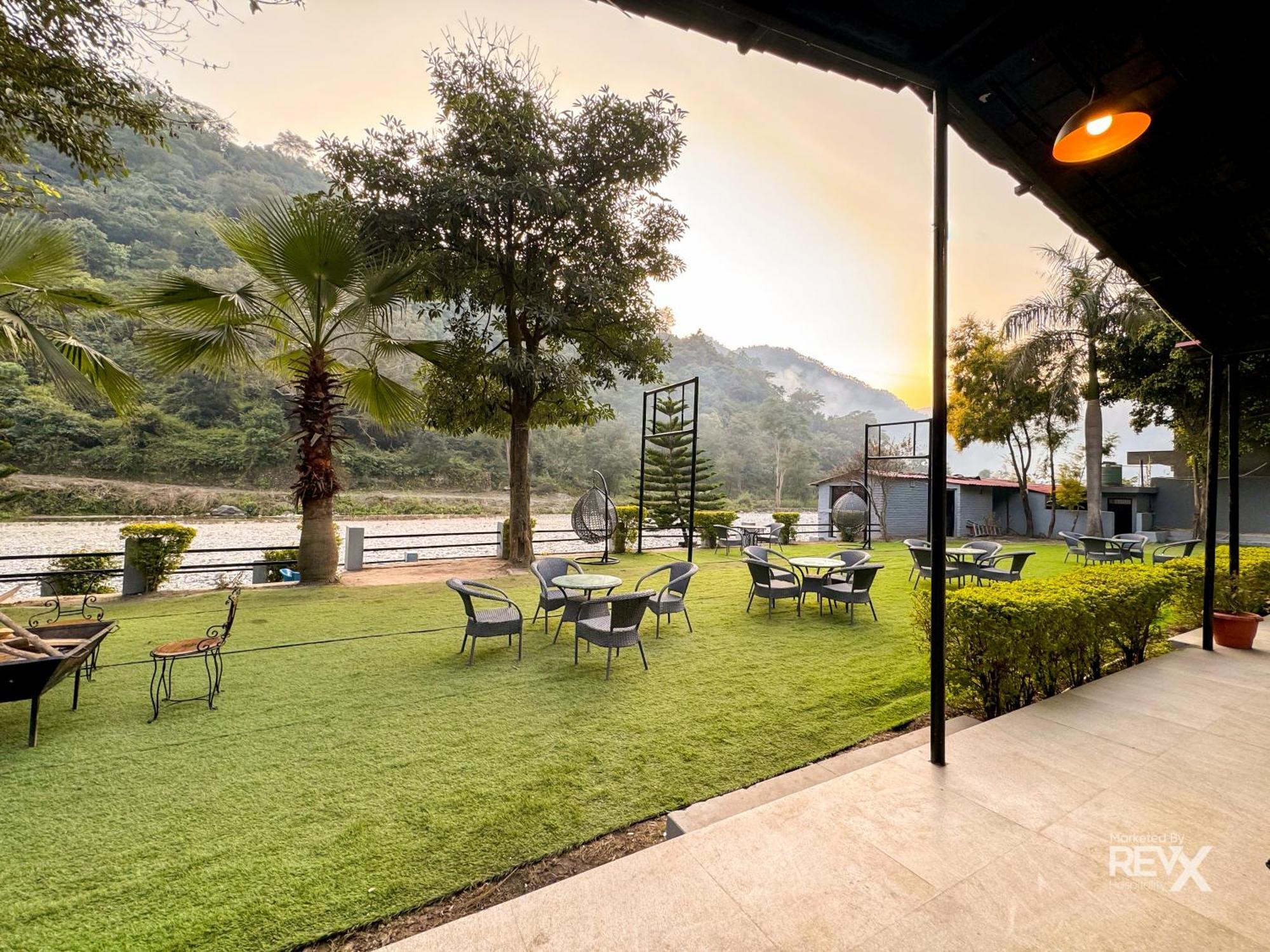 רישיקש Euphoric River Resort מראה חיצוני תמונה